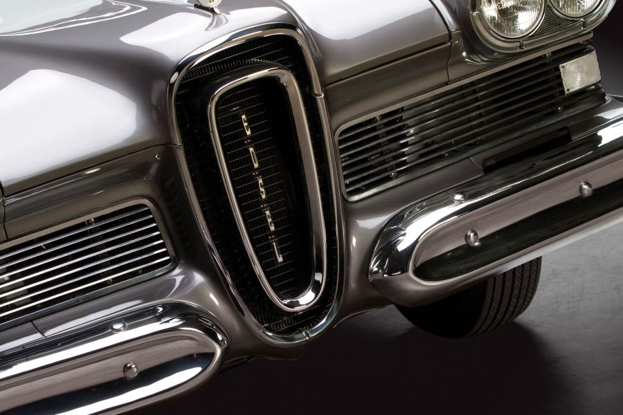 Детали экстерьера Edsel Pacer 2-Door Convertible 1958 года  (фото 20 из 35)